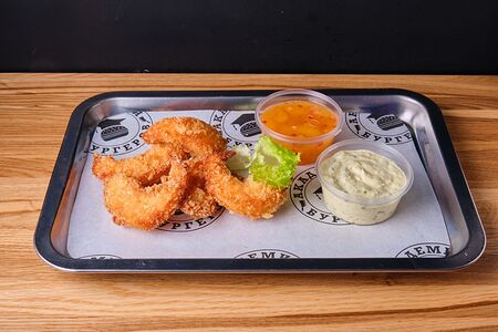 Креветки в хрустящей панировке с соусом тар-тар и чатни из манго Яс