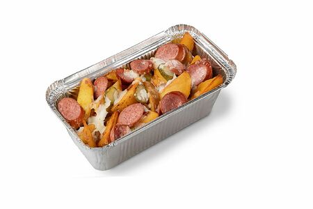 Ланч картофель с колбасками