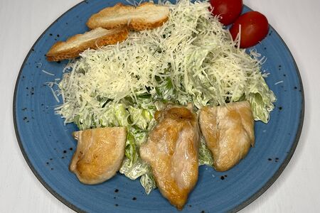 Цезарь с курицей