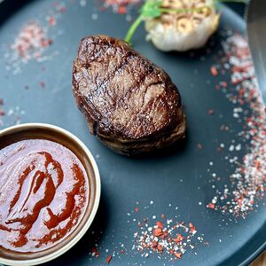 Филе миньон из мраморной говяжьей вырезки