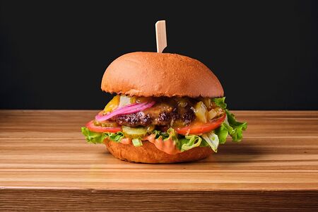 Бургер с манговым чатни Яс