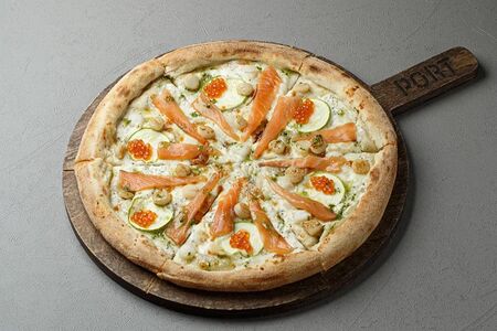 С морскими гребешками и слабосоленым лососем