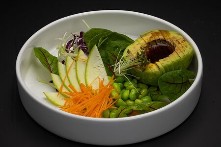 Салат зеленый