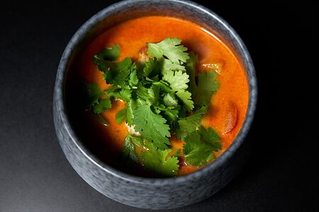 Том Ям с креветками и вешенками