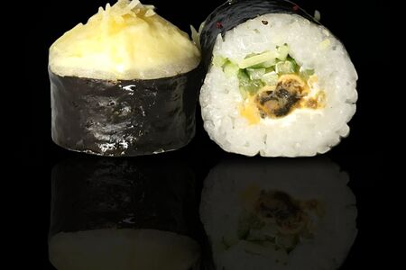 Запеченный ролл мидии