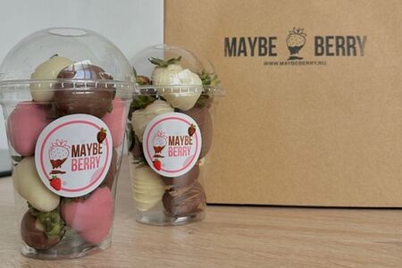 Клубника в шоколаде в стаканчике