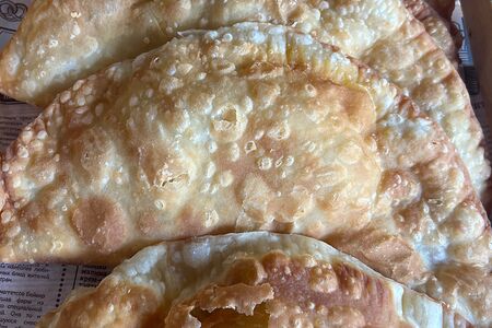 Чебурек с говядиной 