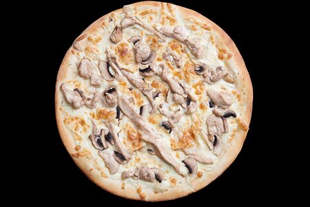 Пицца с курицей в чесночном соусе и шампиньонами 