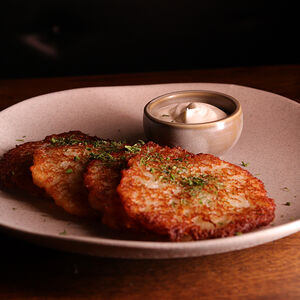 Драники со сметаной