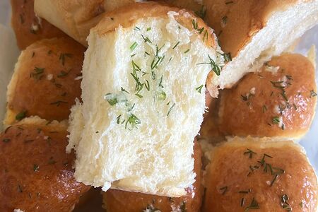 Пампушка с чесноком