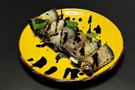 Рулетики из баклажанов