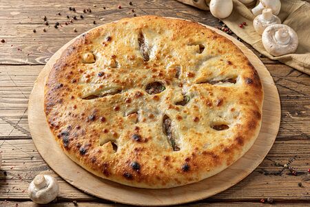 Осетинский пирог с мясом и грибами