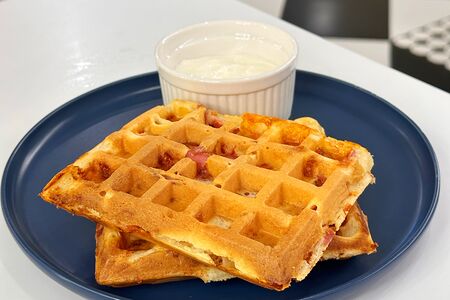 Вафли с ветчиной и сыром