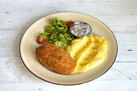 Котлета по-киевски с пюре