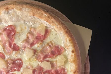 Ананас-бекон