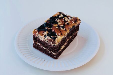 Пирожное Сникерс