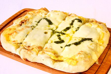 Римская пинса сырная