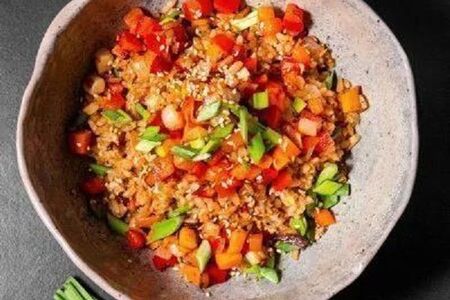 Рис чесночный с овощами