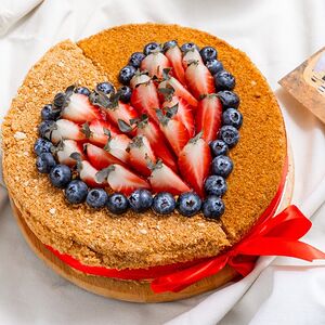 Половинки с декором Сердце Клубника