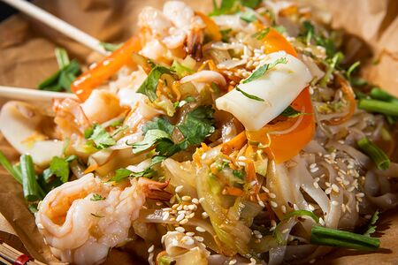 Фунчоза Хай Сан с морепродуктами