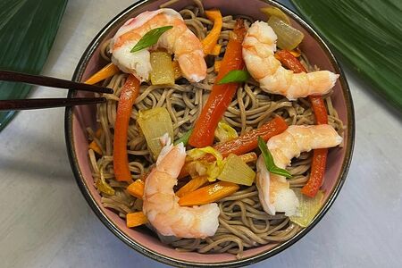 Удон с креветками