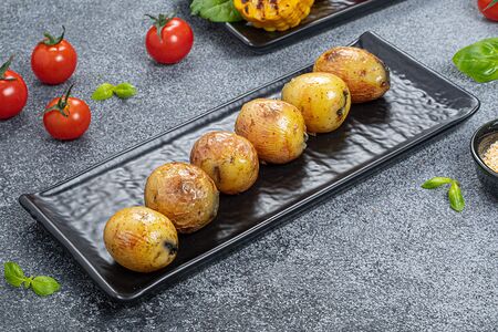 Молодой картофель черри