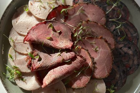 Домашние мясные деликатесы