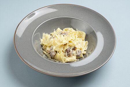 феттуччине с курицей и грибами