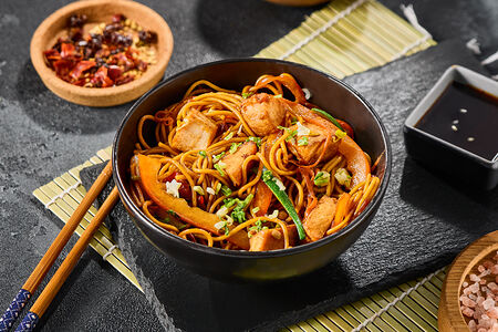 Wok Лапша Удон с курицей