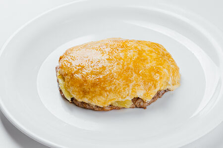 Мясо по-французски