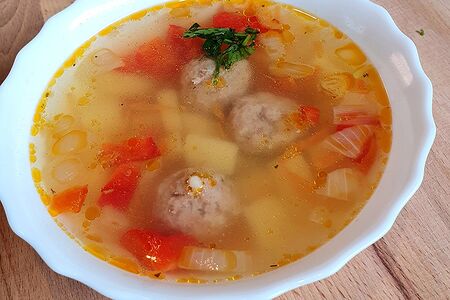 Суп с фрикадельками