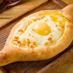 Хачапури по-аджарски