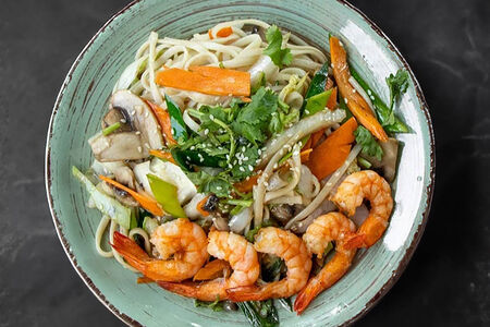 Удон с креветками