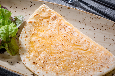 Кутаб с сыром