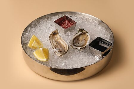 Устрица Маака