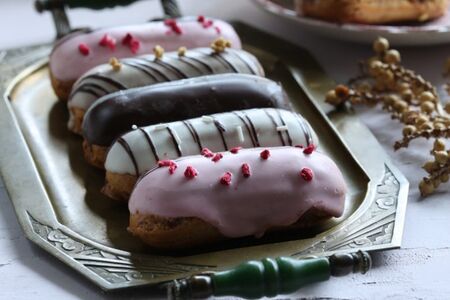 Набор пирожных Ассорти мини-эклеров