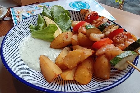 Сувлаки с морепродуктами