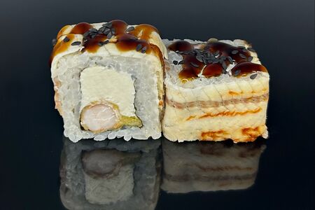 Ролл Канада с креветкой