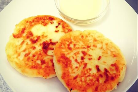 Сырники со сметаной