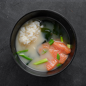 Суп сливочный с лососем