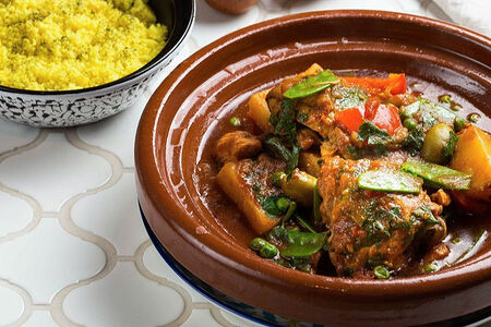 Тажин с индейкой на две персоны