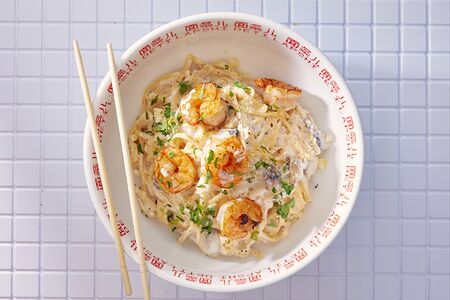 Паста Карбонара с креветками 