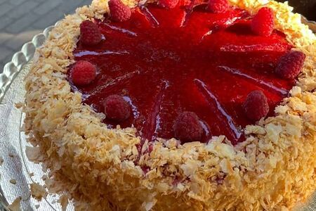 Наполеон с малиновым конфи