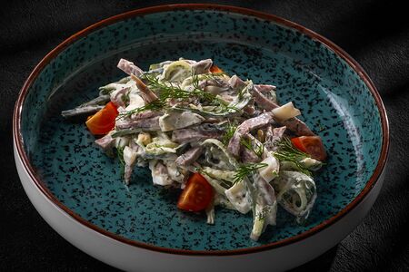 Салат с говяжьим языком