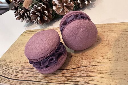 Макарон черничный чизкейк с лимоном