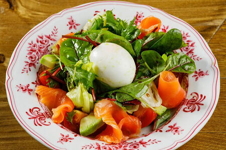 Микс зелени с форелью слабой соли