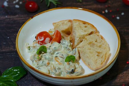 Мидии Кремоса