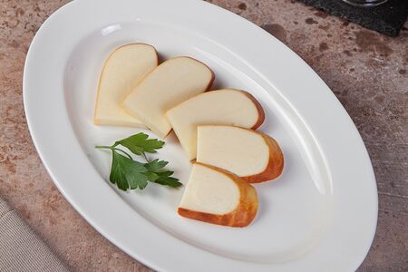 Сыр сулугуни копченый