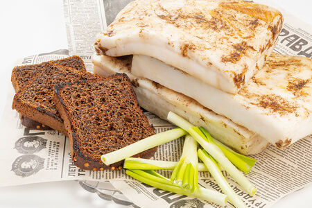 Ассорти из трех видов сала