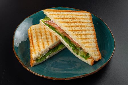 Сэндвич с лососем